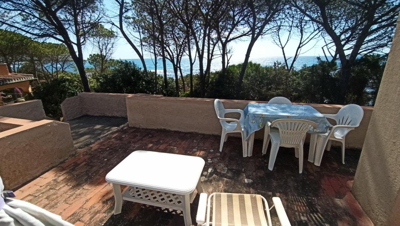 Villino Corallo Roby Cala Liberotto Exterior foto